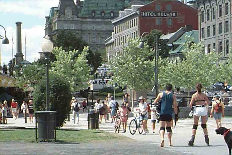 Pic of tourists in Old Montreal